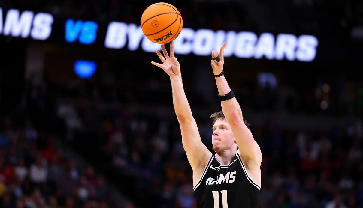 Максим Шульга / Photo by Jamie Schwaberow/NCAA Photos via Getty Images