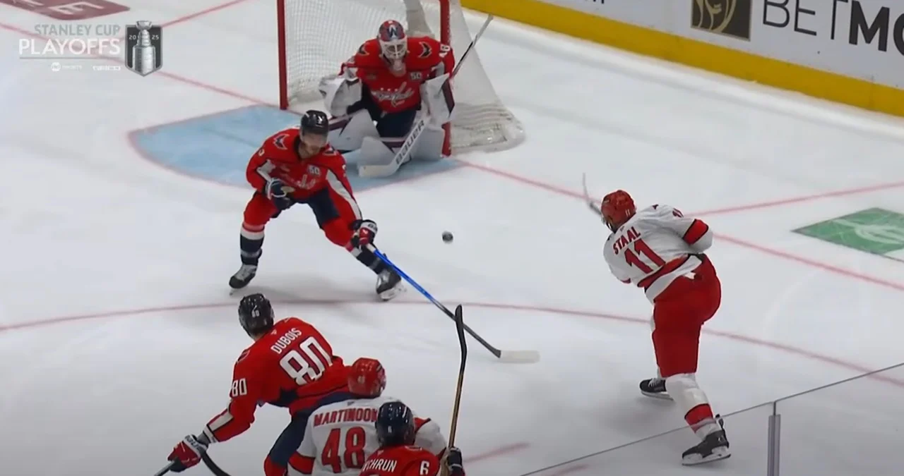 Кароліна вибила Вашингтон / скріншот