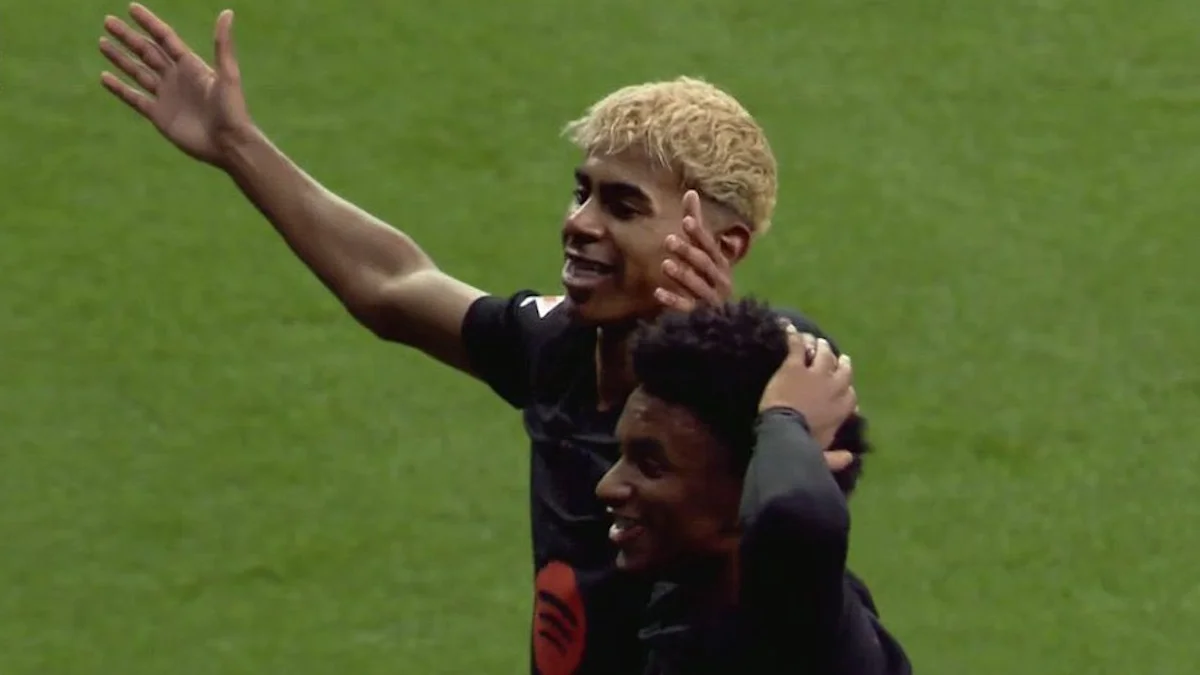 Ламін Ямаль та Алехандро Бальде / скріншот