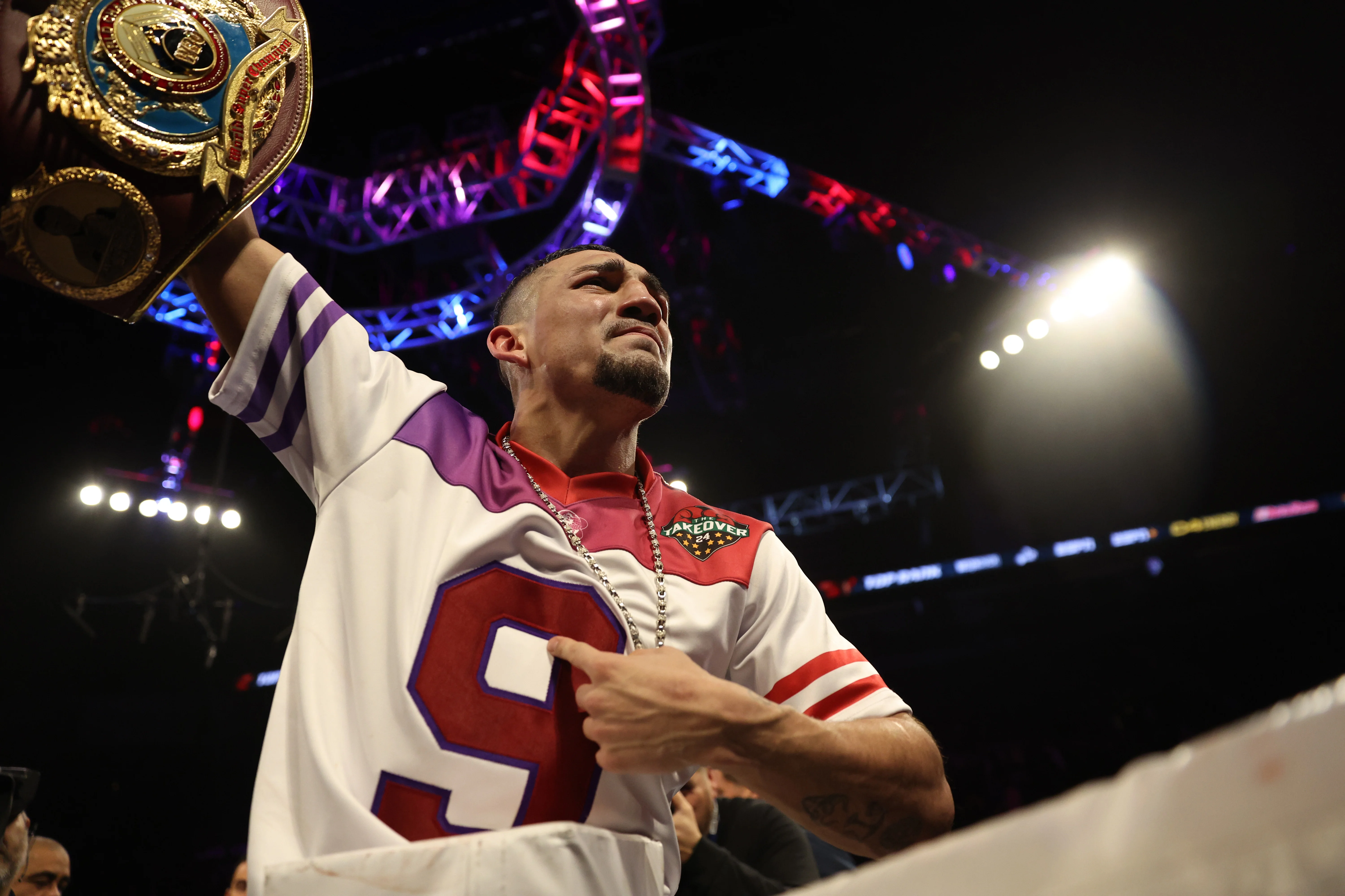 Теофимо Лопес / фото: Getty images