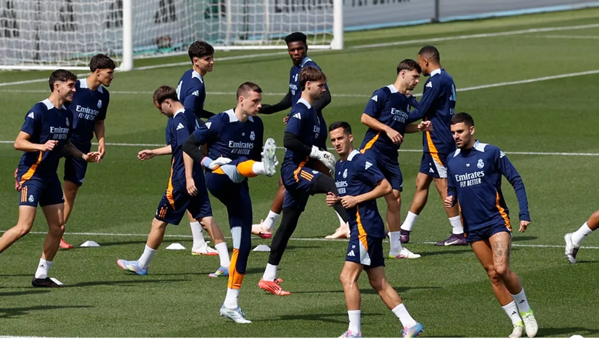 Игроки "сливочных" / фото: JAVIER GANDUL