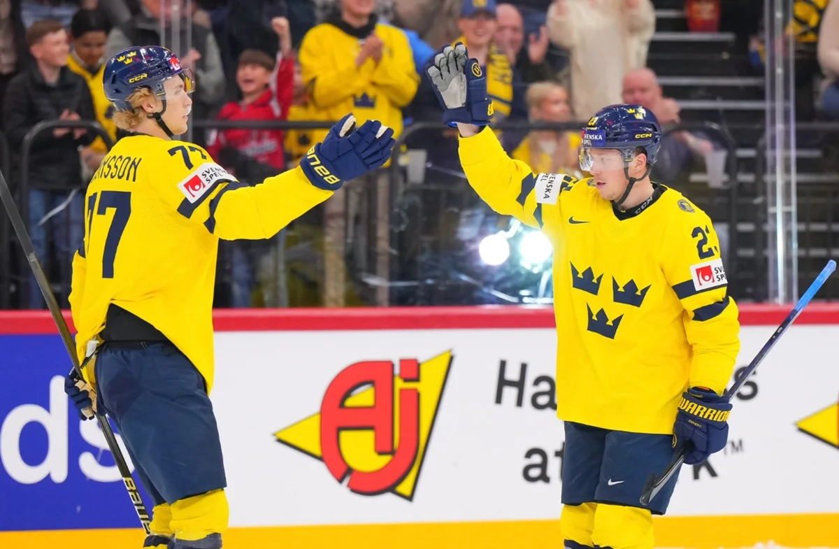 Швеція обіграла Францію / IIHF