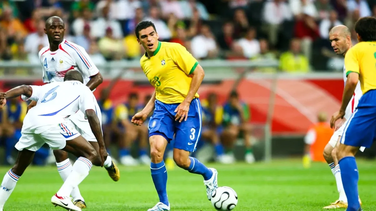 Лусіо наскочив на партнерів / фото: Eric Renard/Icon Sport