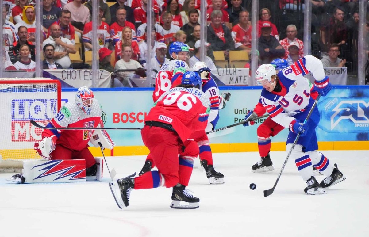 США обіграли Чехію / IIHF