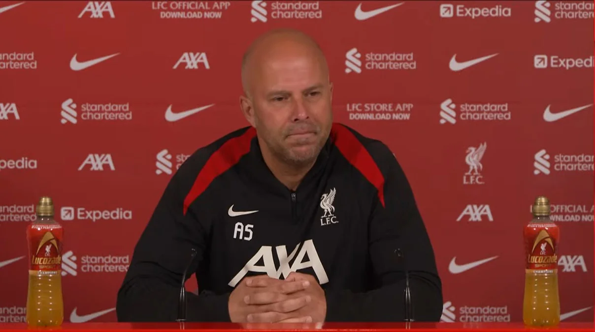 Арне Слот / скриншот с пресс-конференции