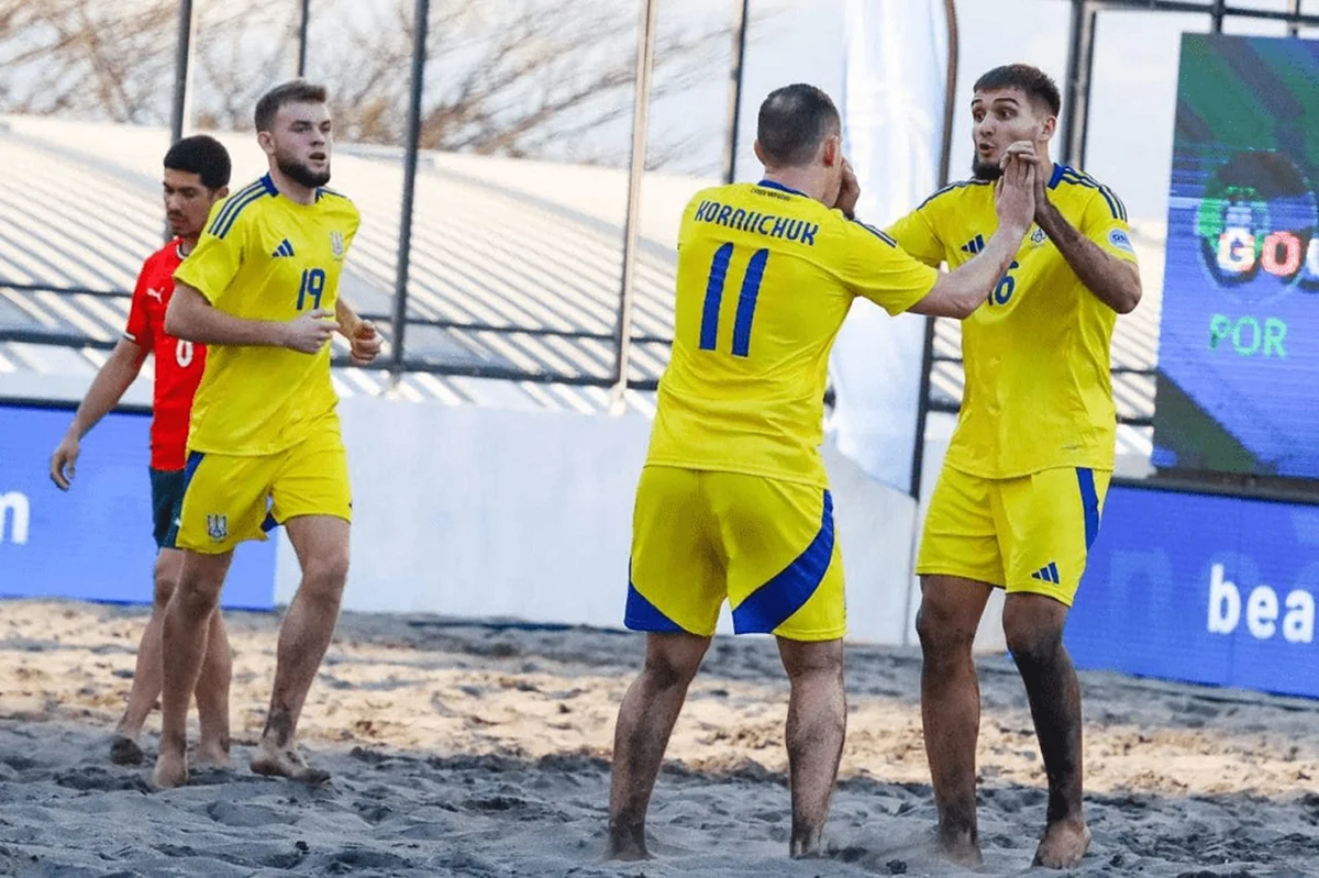 Мужская сборная Украины по пляжному футболу / фото: beachsoccer.com