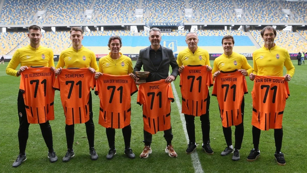 Пушич и тренерский штаб / фото: Шахтер