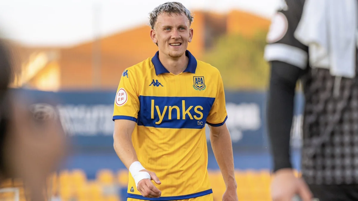 Фото к новости: Украинец оформил 14-й гол в Испании, но не помог клубу выйти в плей-офф – он в топ-3 лучших бомбардиров лиги