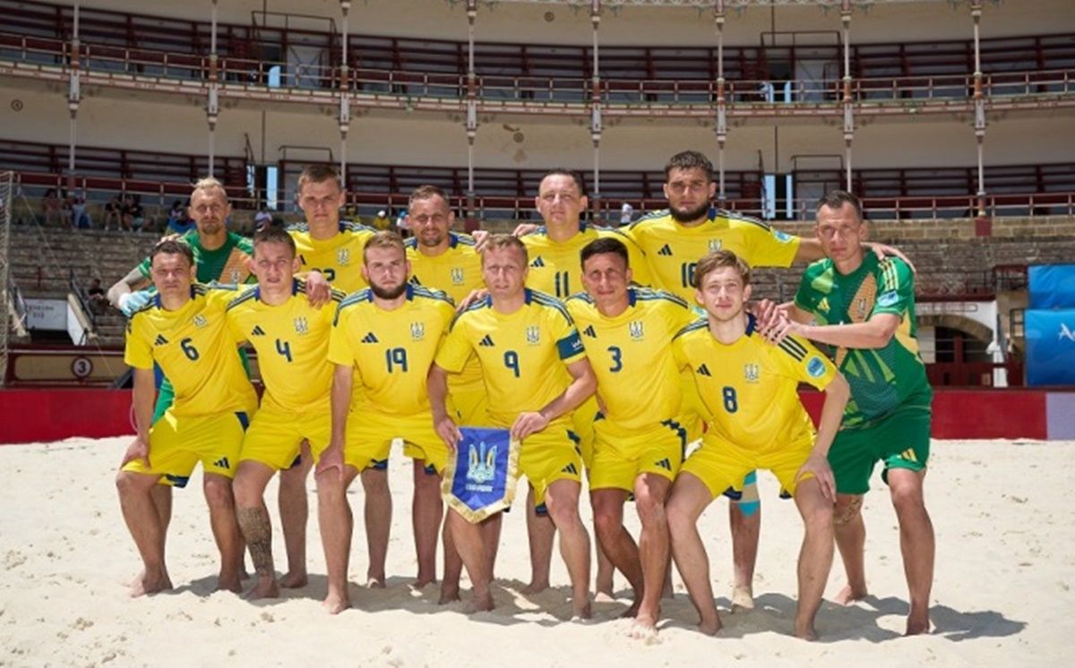 Мужская сборная Украины по пляжному футболу / фото: beachsoccer.com