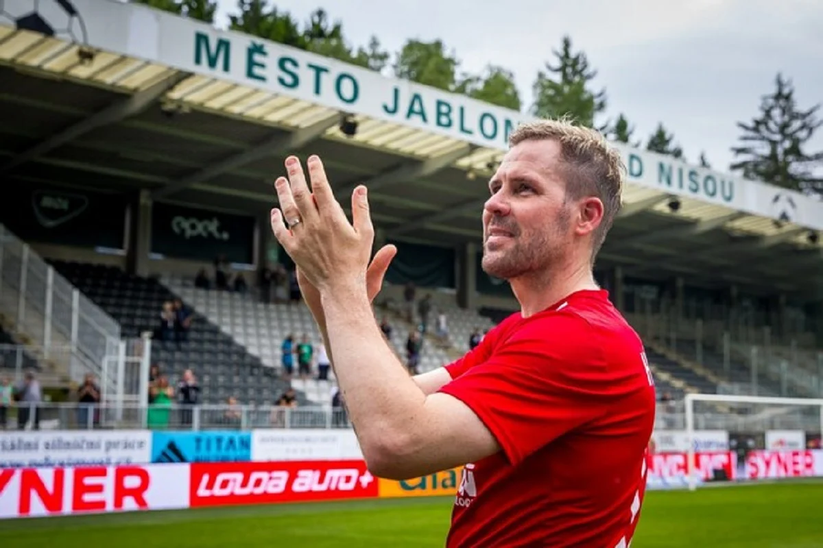 Томаш Хюбшман / Шахтер