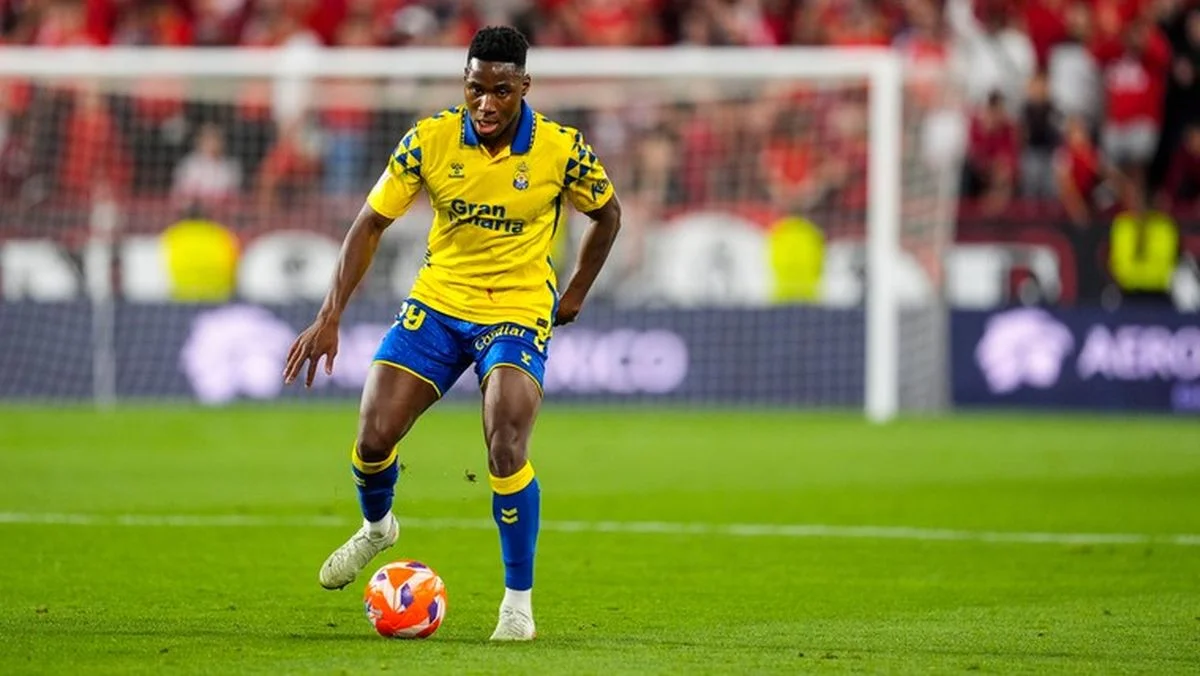 Даріо Ессуго / Pro Shots