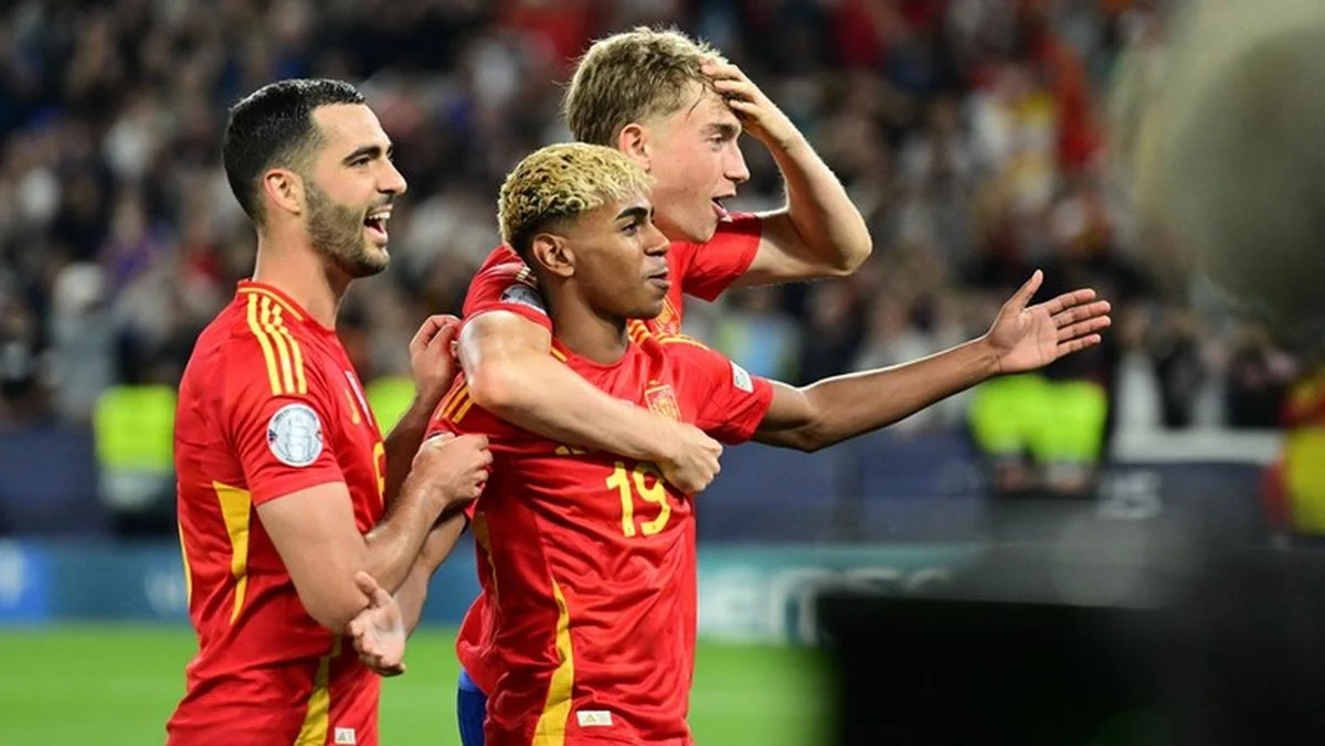 Ламін Ямаль / Pro Shots