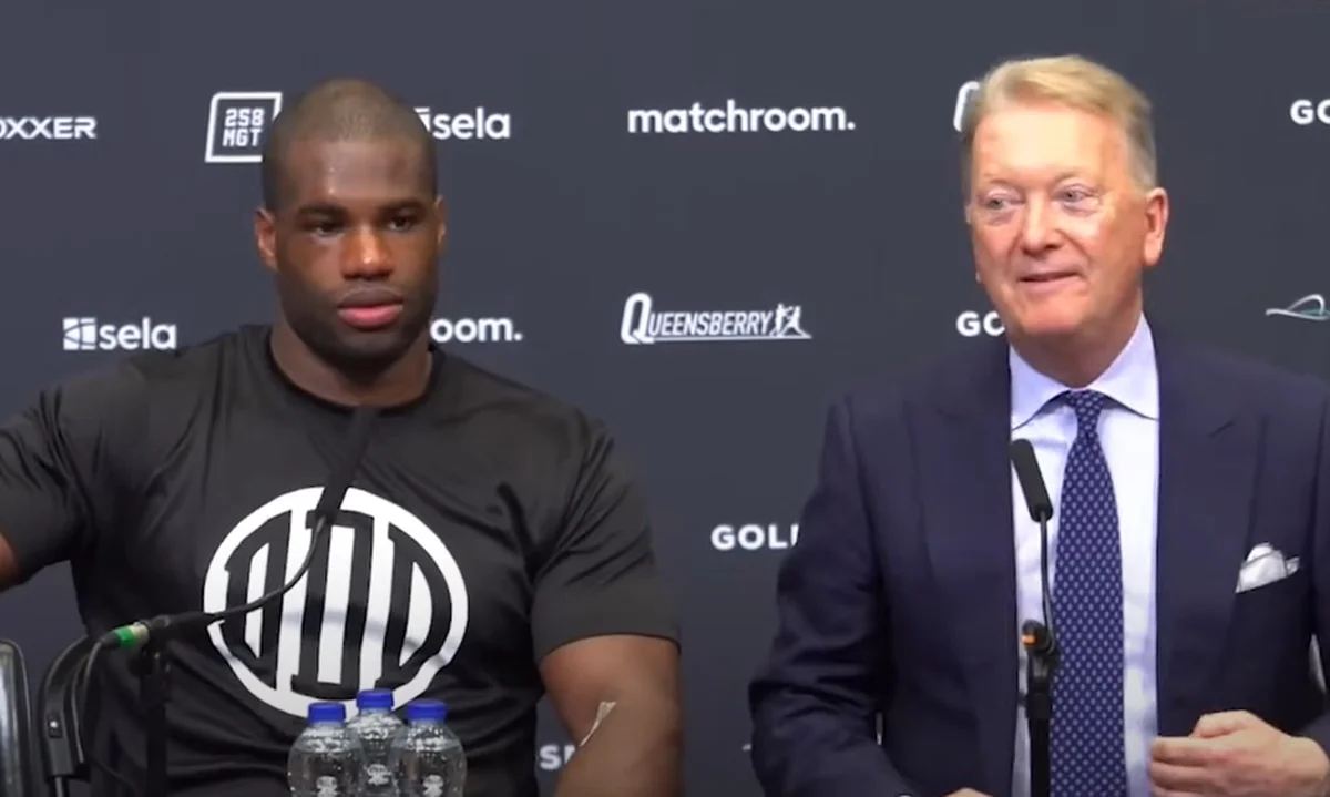 Даниэль Дюбуа и Фрэнк Уоррен / скриншот