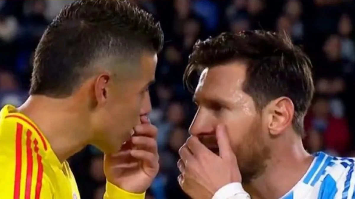 Хамес Родригес и Лионель Месси / Скриншот