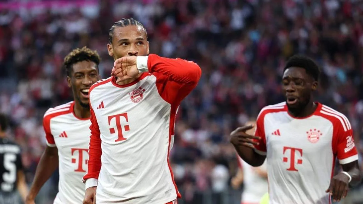 Лерой Сане / фото: ANSA / Anna Szilagyi