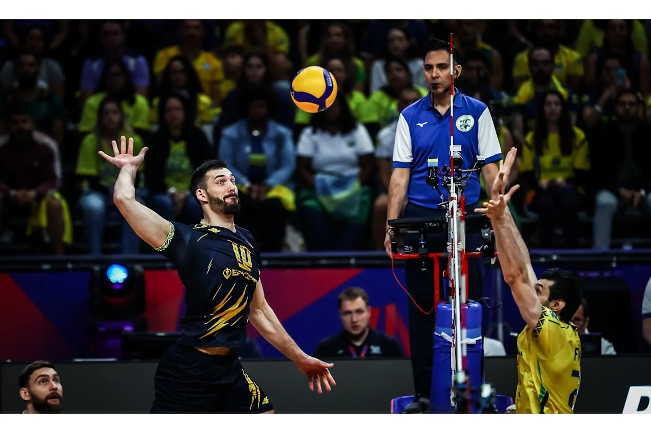 Сборная Украины уступила Бразилии / фото: FIVB