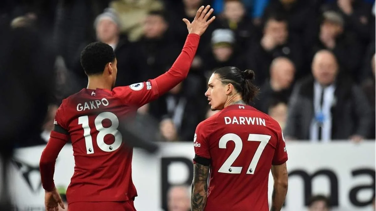 Коди Гакпо и Дарвин Нуньес / фото: EFE