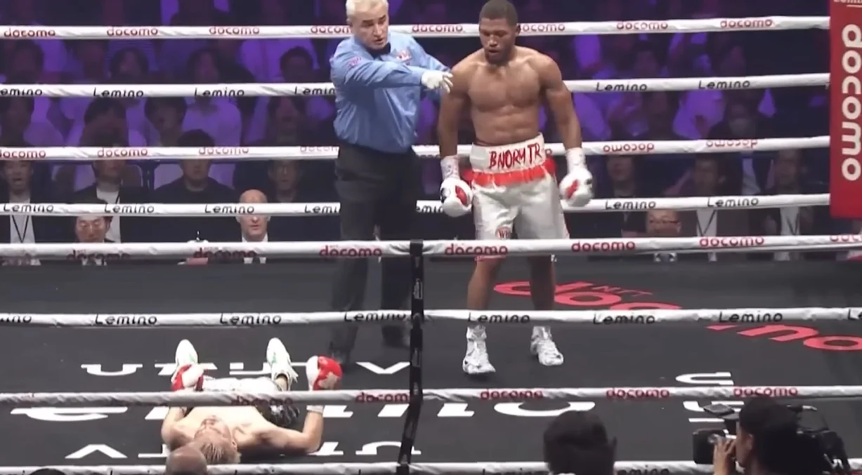 Нокаут Сасакі / Скрін