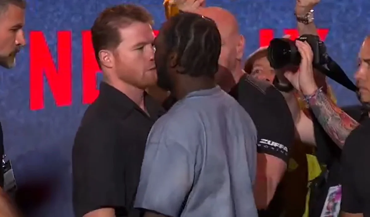 Сауль Альварес и Теренс Кроуфорд / скриншот