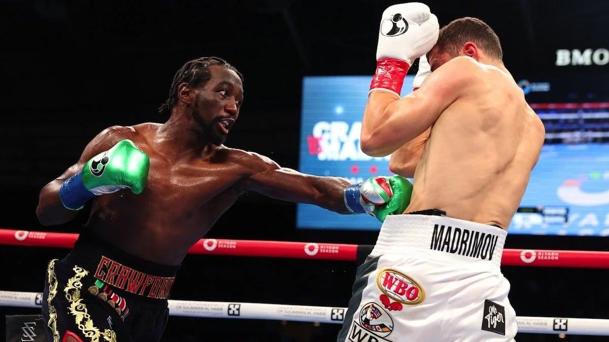 Кроуфорд (ліворуч) / фото: Mark Robinson/Matchroom Boxing