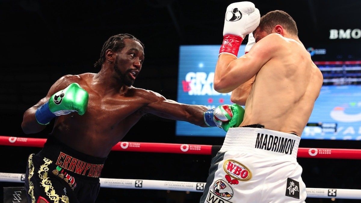 Кроуфорд (слева) / фото: Mark Robinson/Matchroom Boxing