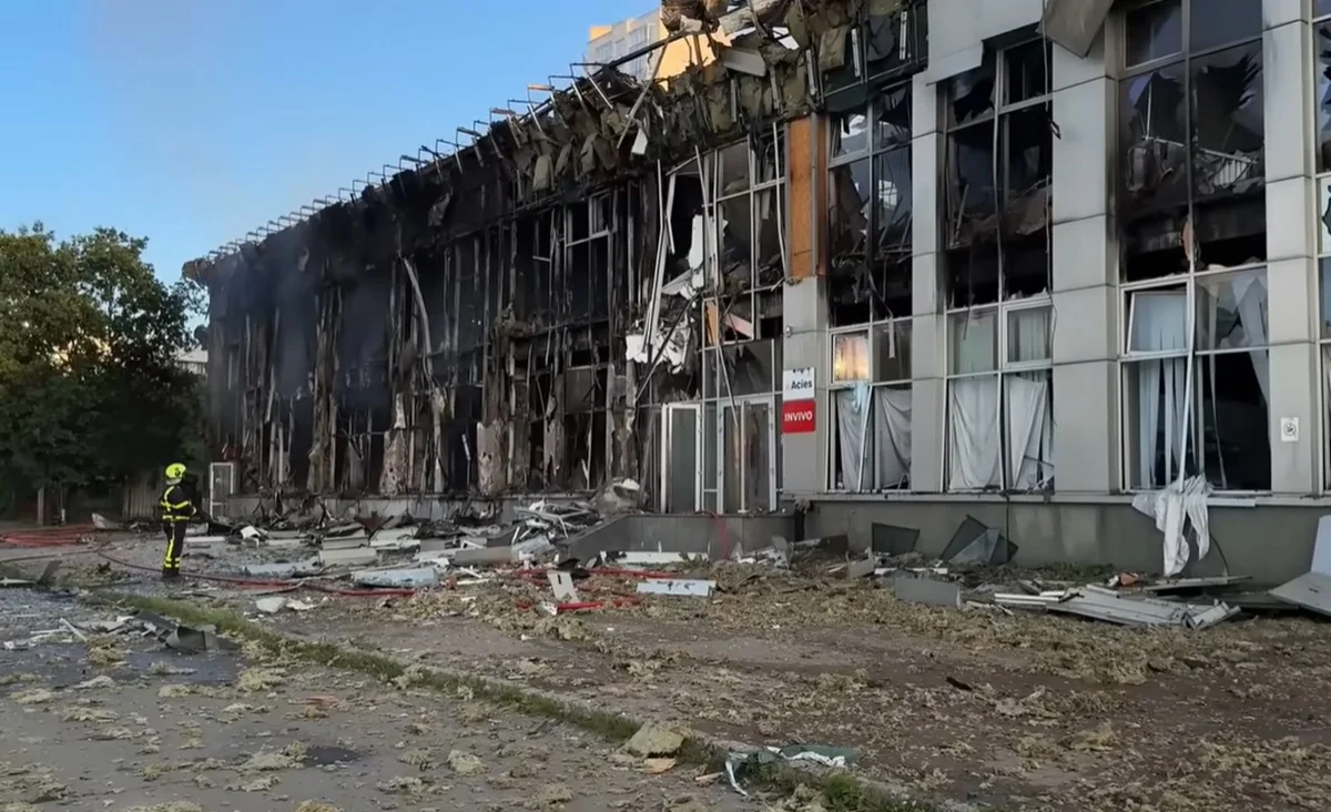 Спортивно-оздоровительный комплекс КПИ подвергся сильному разрушению / скриншот