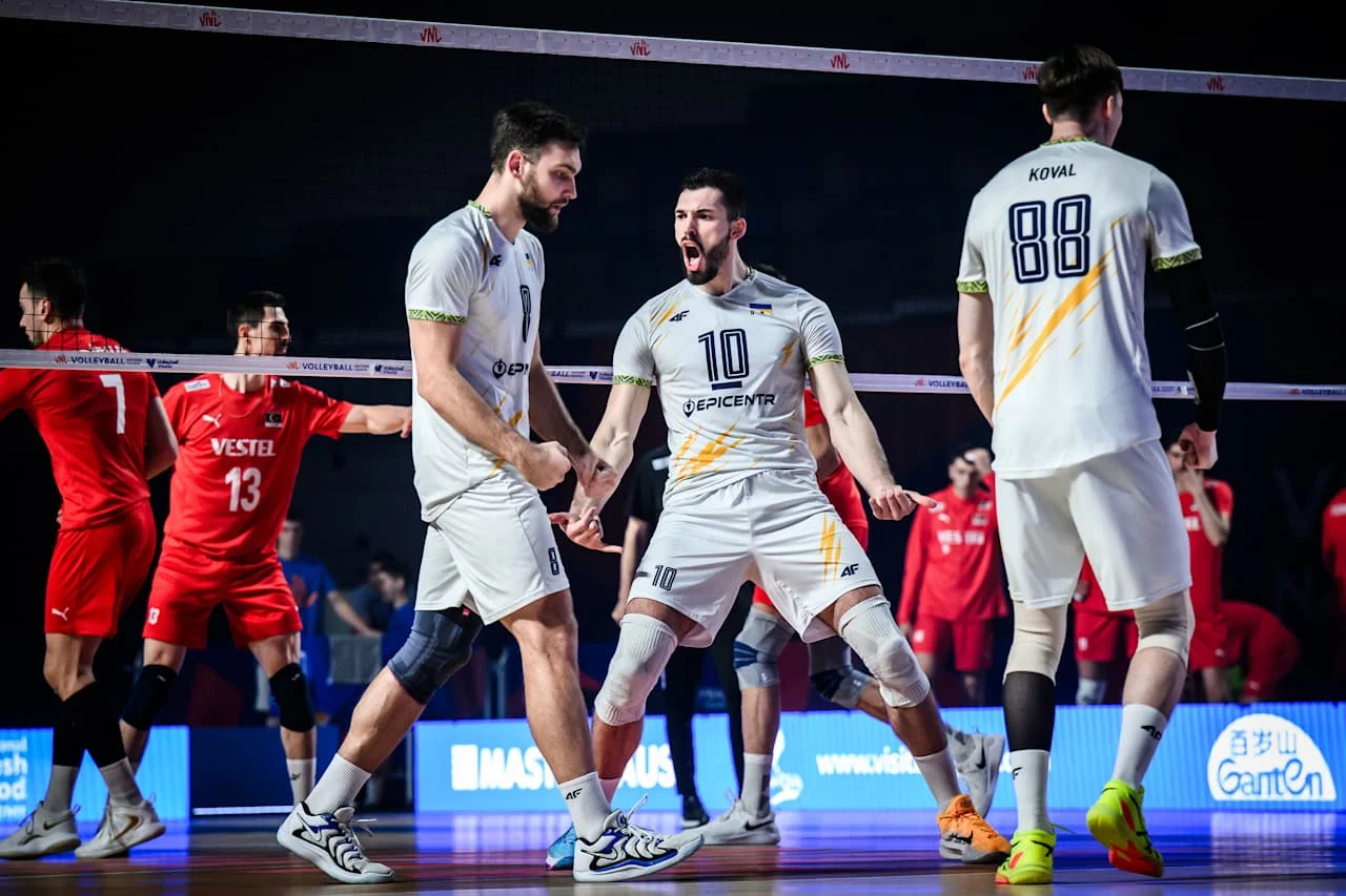 Александр Коваль (№ 88) / фото: FIVB