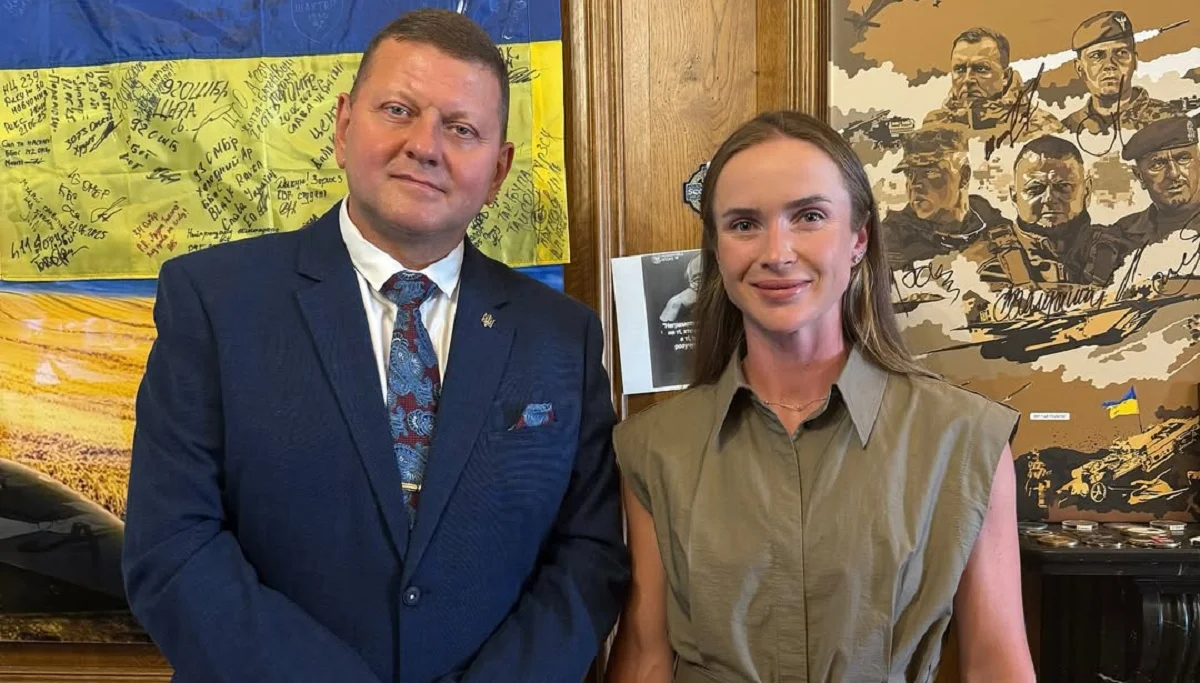 Фото к новости: Свитолина похвасталась фото с Залужным после дебютной победы на Уимблдоне-2025