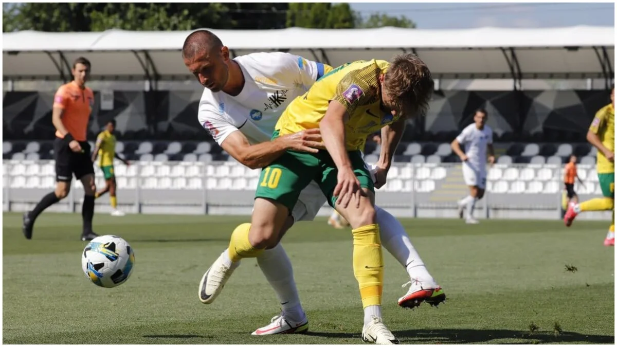 Фото к новости: Колос сокрушил Левый Берег в нетипичном спарринге – девять голов и дебют ценного новичка