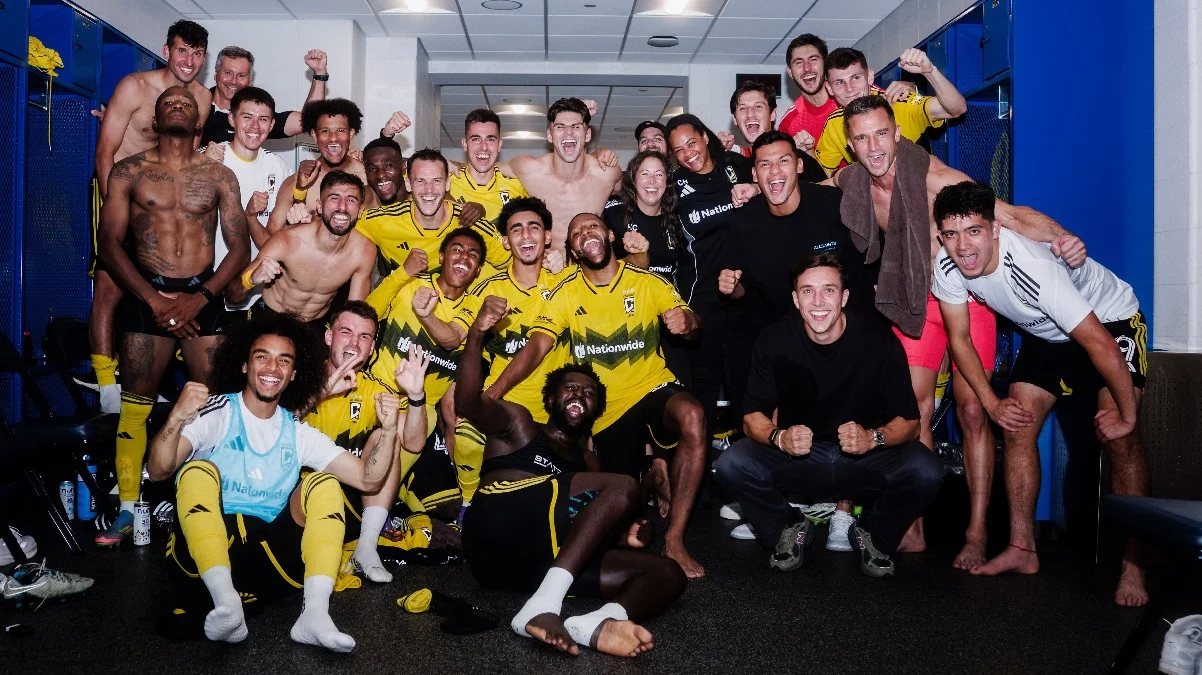 Євген Чеберко (крайній ліворуч) / ФК Коламбус Крю