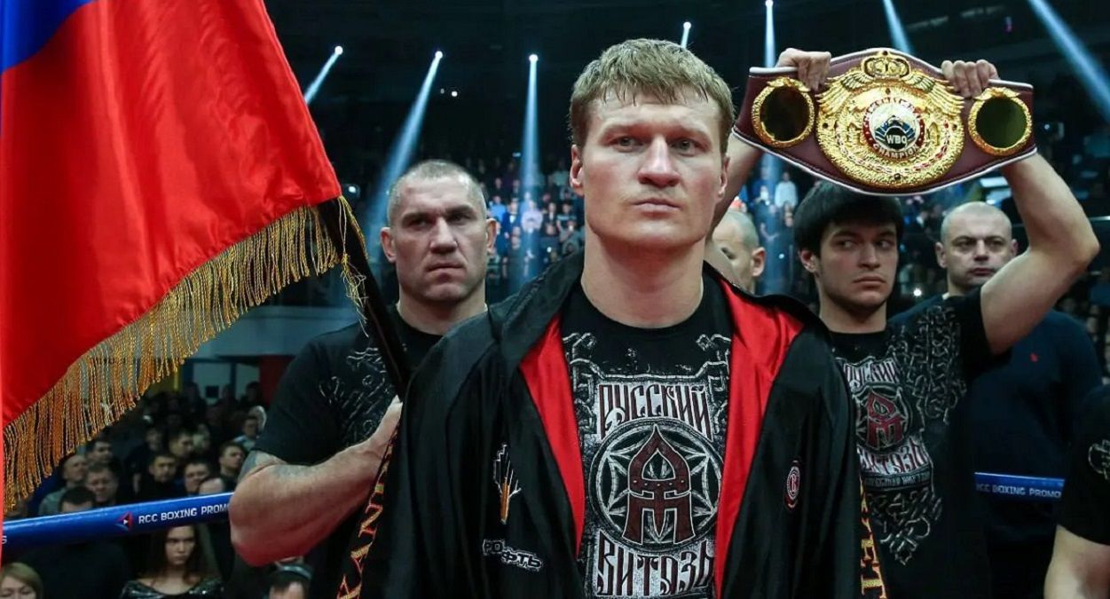 Игорь Нестеров (слева)/ фото: World Boxing Promotions