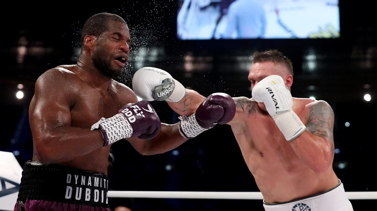 Усик – Дюбуа 2 – видеообзор боя / Photo by Gabriel Kuchta/Getty Images