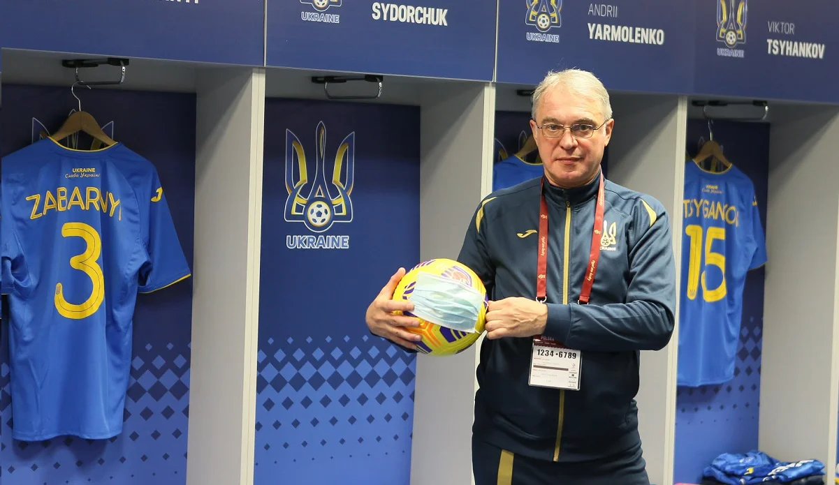 Євген Кравс у роздягальні збірної України