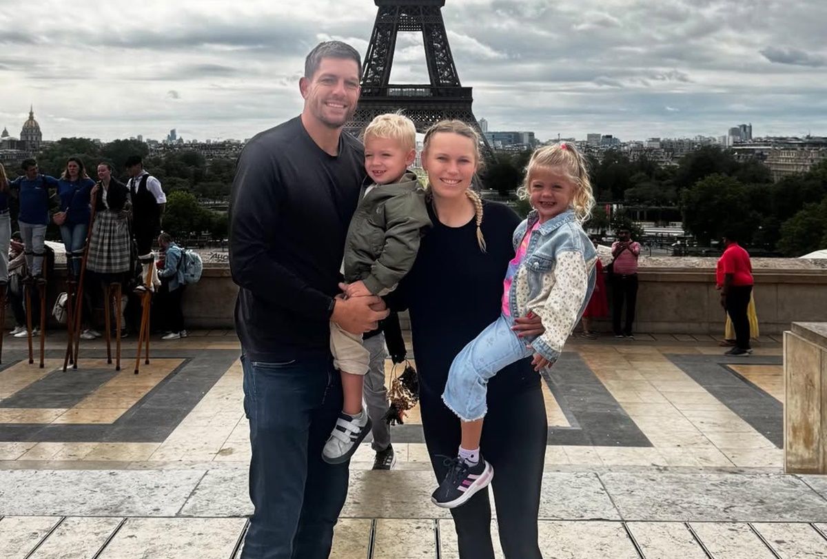 Девід Лі та Каролін Возняцкі зі старшими дітьми / фото: instagram.com/carowozniacki