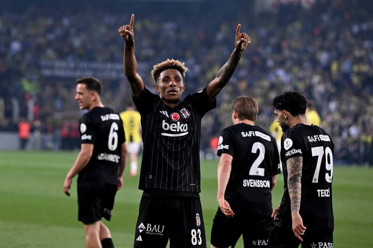 Жедсон Фернандеш / АА