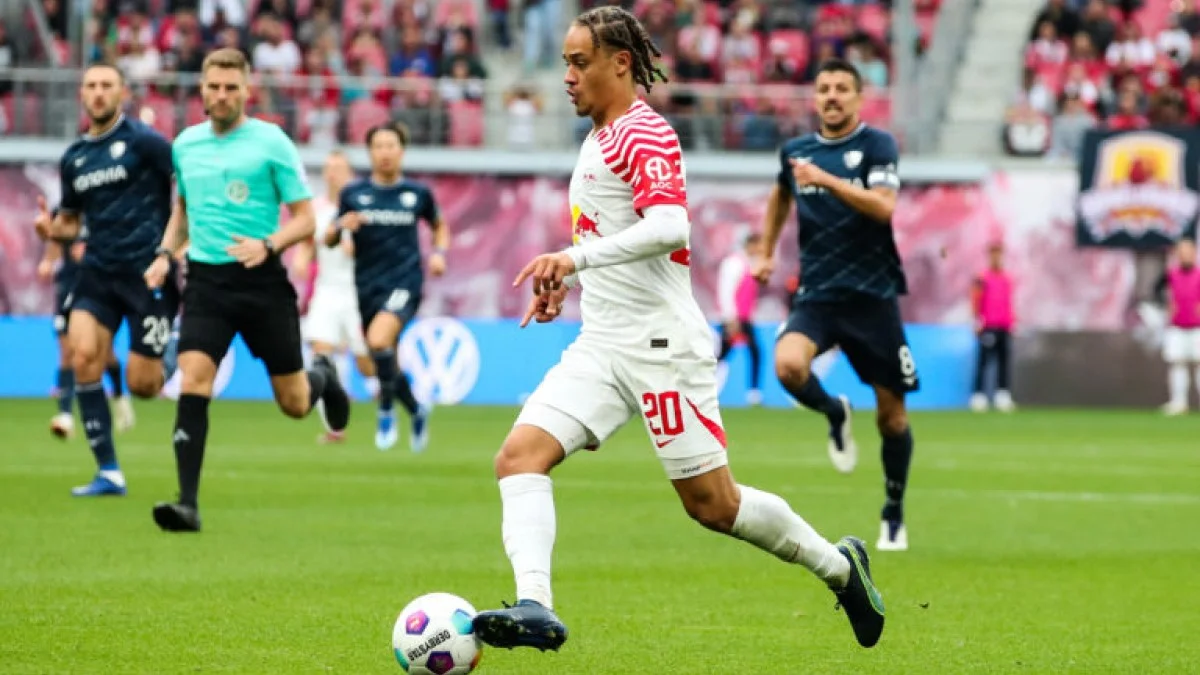 Хави Симонс / фото: IMAGO/Christian Schroedter