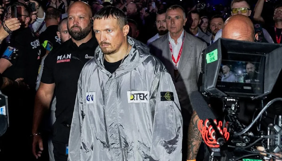 Олександр Усик / Фото з instagram.com/usykaa