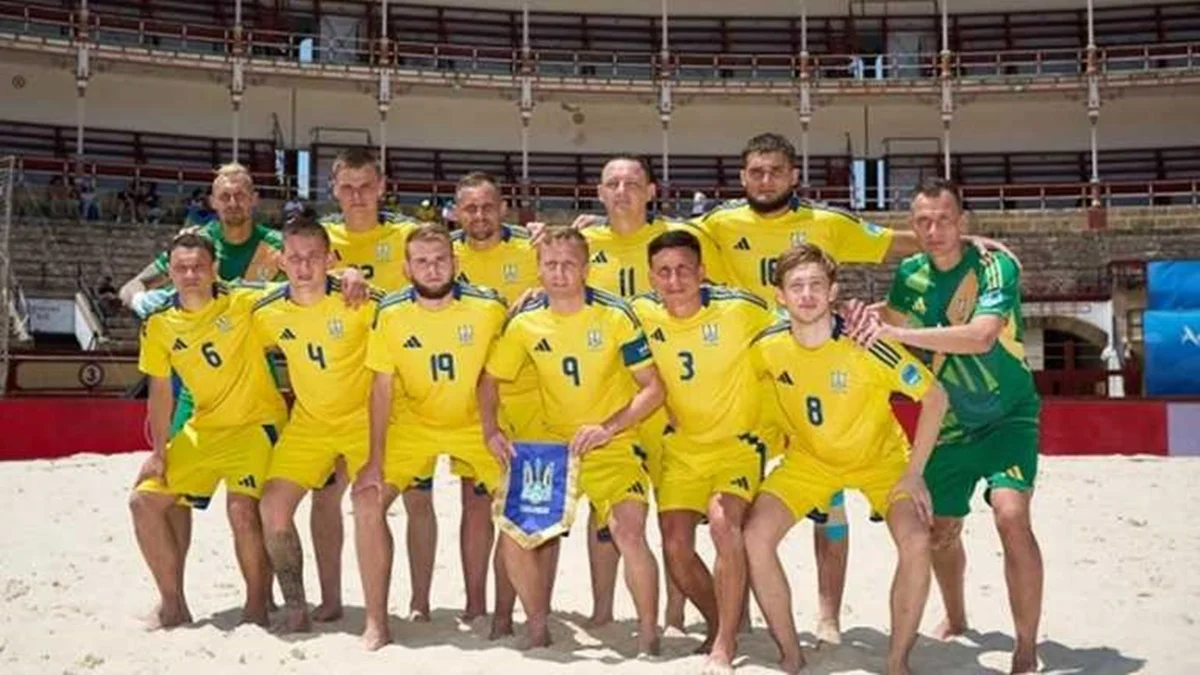 Мужская сборная Украины по пляжному футболу / фото: beachsoccer.com