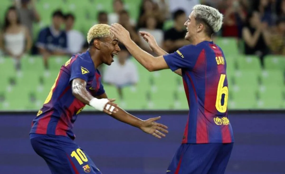 Фото к новости: Барселона оформила "маниту" и 12:3 за два матча, но потеряла лидера – Рашфорд забил премьерный гол, дубль Гави