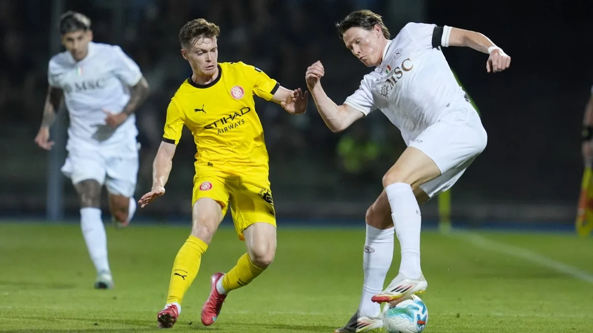 Виктор Цыганков против Наполи / Getty Images