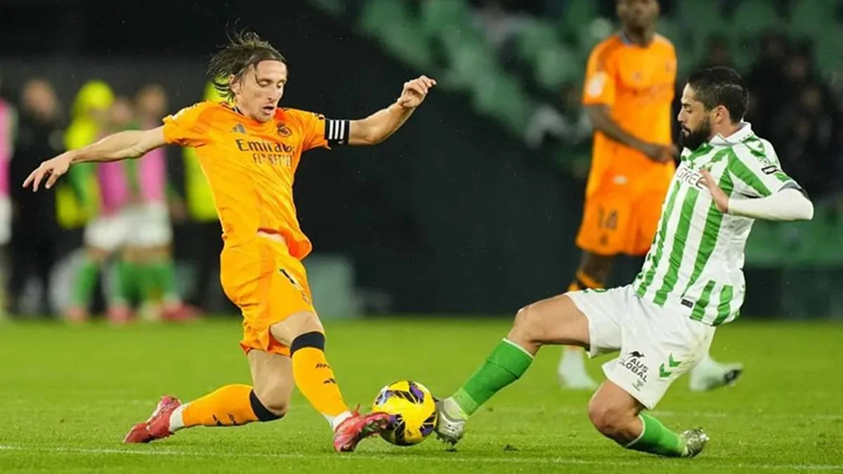 Модрич и Иско / фото: LaPresse