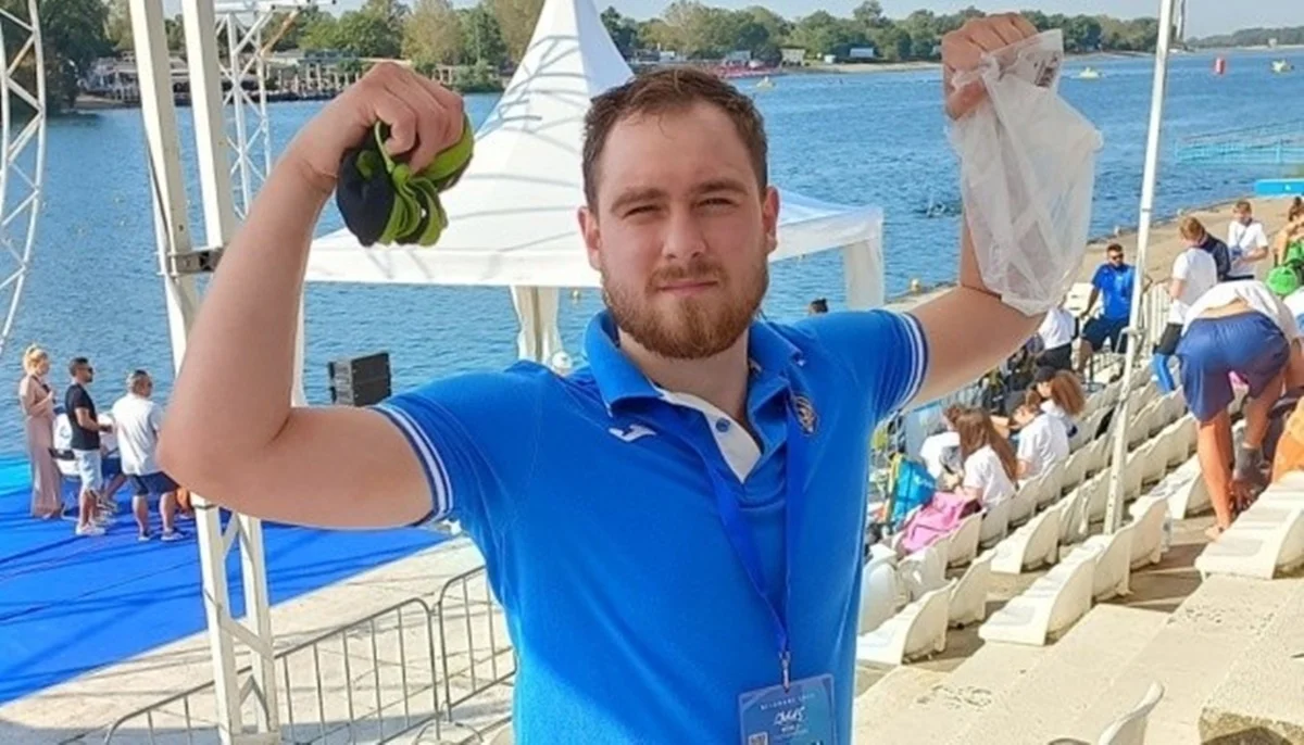 Алексей Захаров