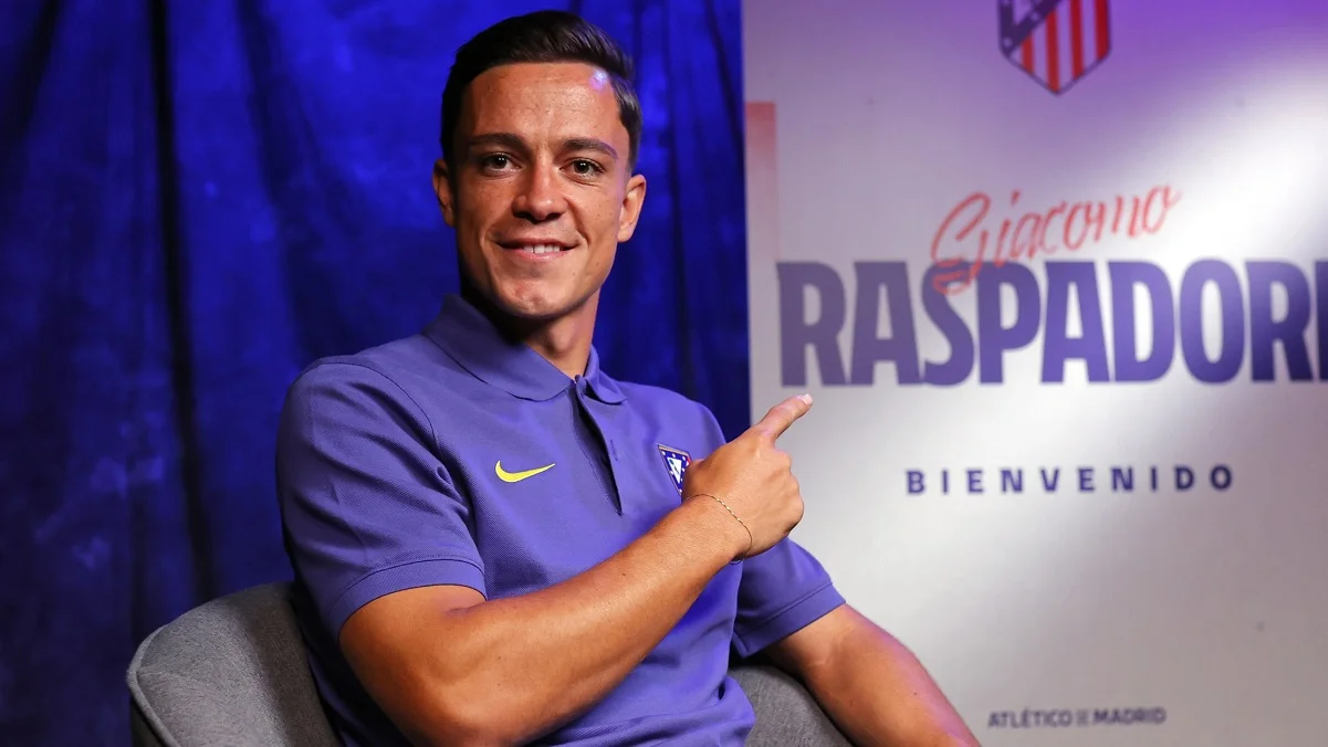 Фото к новости: Атлетико продолжает трансферную революцию на 175 млн евро – чемпион Европы официально стал седьмым новичком