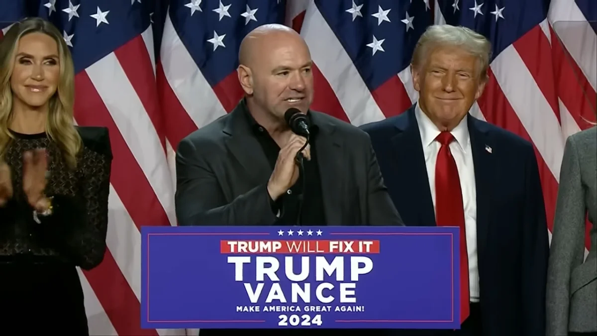 Дана Уайт рядом с Трампом / Скриншот