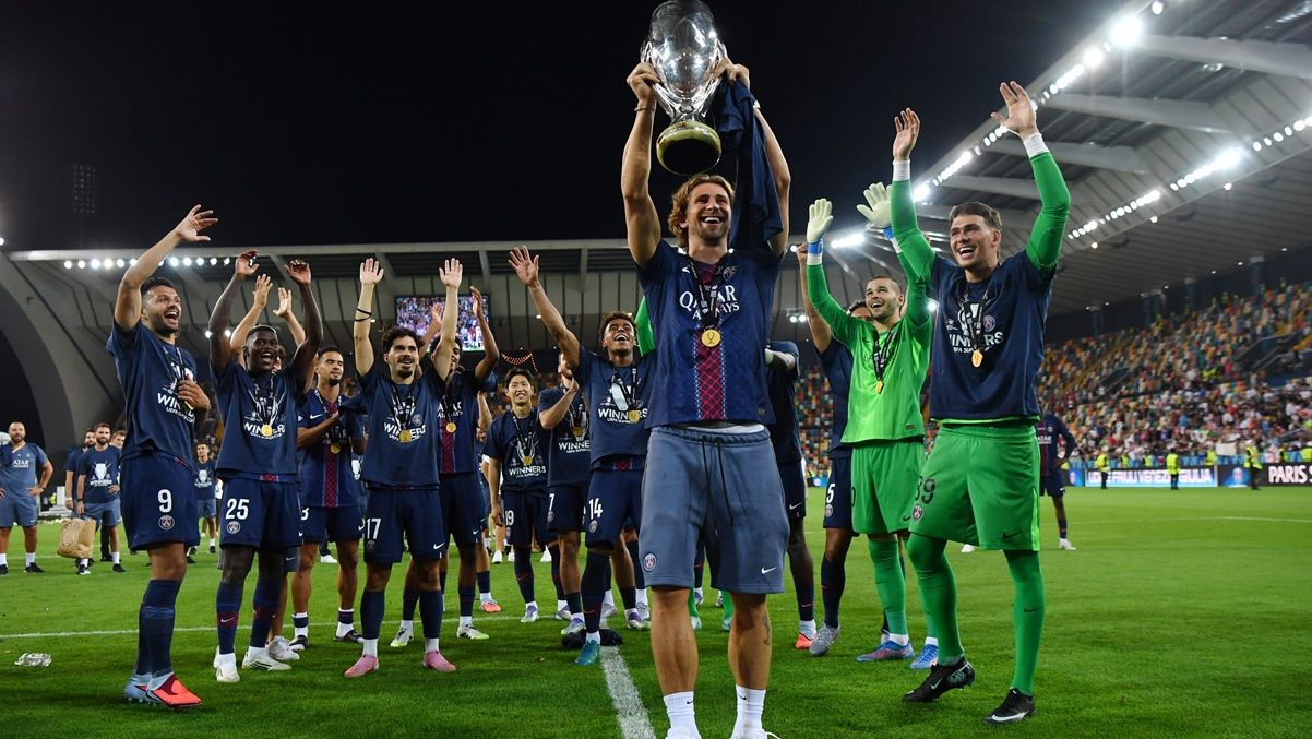 Ілля Забарний та ПСЖ / фото: Valerio Pennicino - UEFA/UEFA via Getty Images