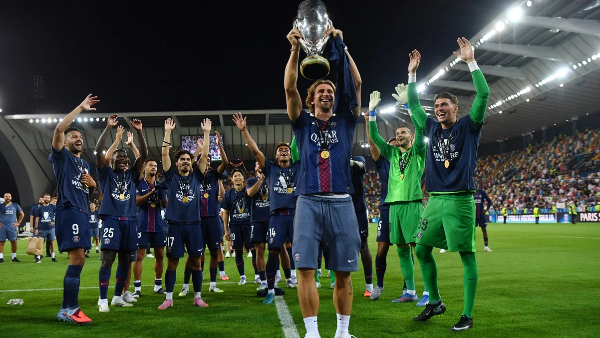 Ілля Забарний та ПСЖ / фото: Valerio Pennicino - UEFA/UEFA via Getty Images