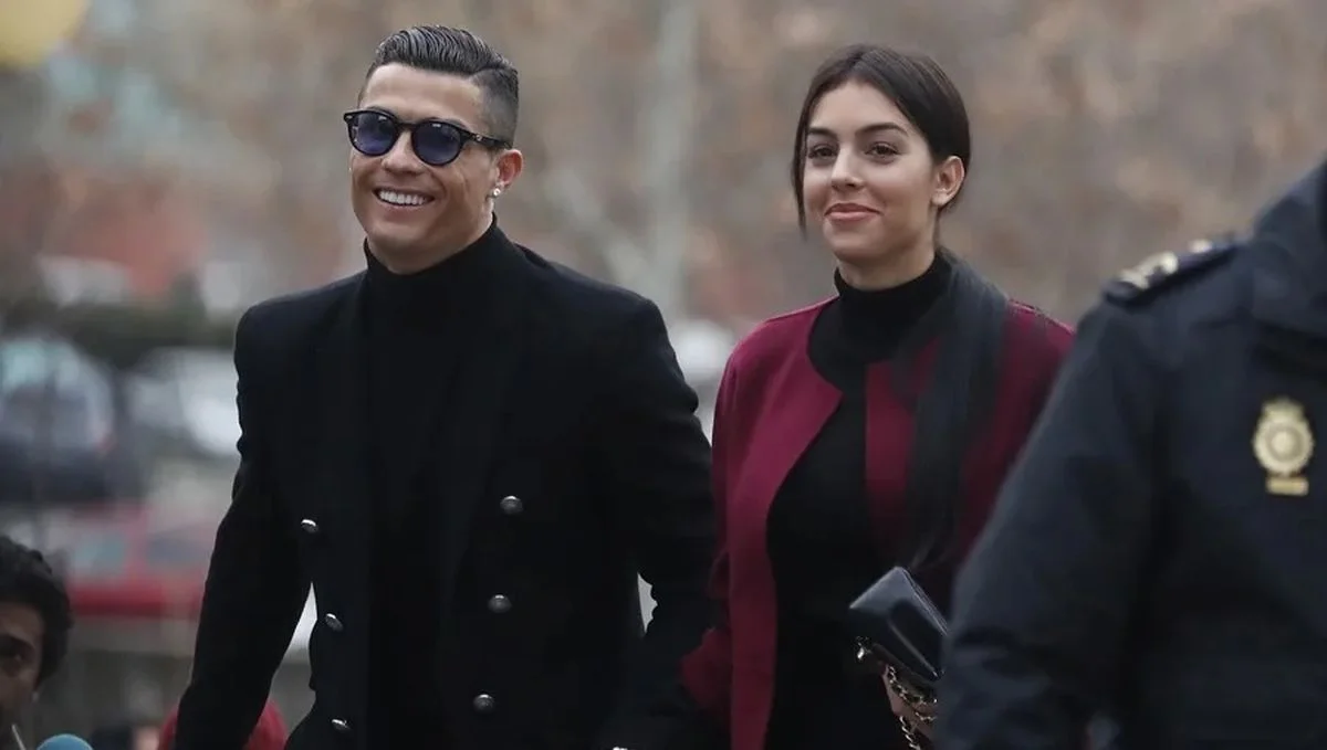 Криштиану Роналду и Джорджина / EFE