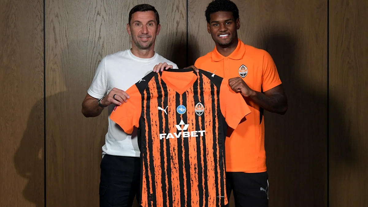 Даріо Срна та Лукас Феррейра / фото: ФК Шахтар.