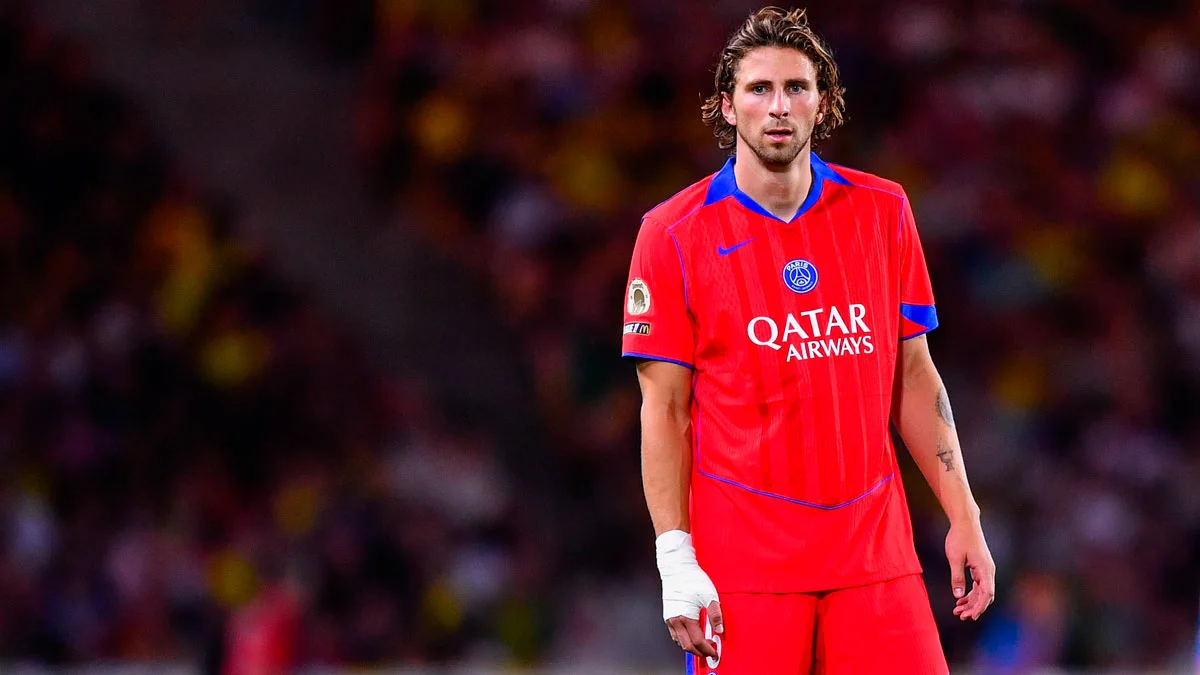 Илья Забарный в дебютном матче за ПСЖ / Franco Arland/Getty Images