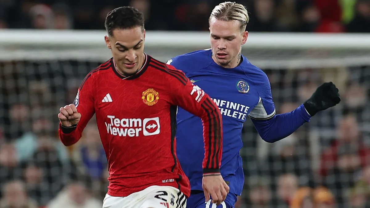 Антони против Михаила Мудрика / Getty Images